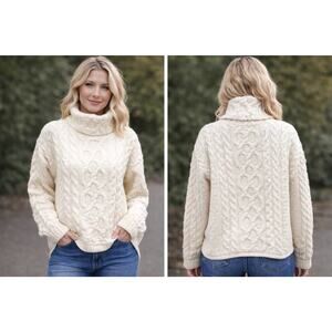 Inis Crafts XL Sweater Cream Cable Knit Turtleneck  100% Merino Wool Ireland XL